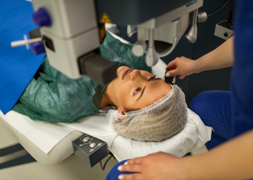 OP oder Laser? Augenlaser oder OP? Die Wahl für klare Sicht