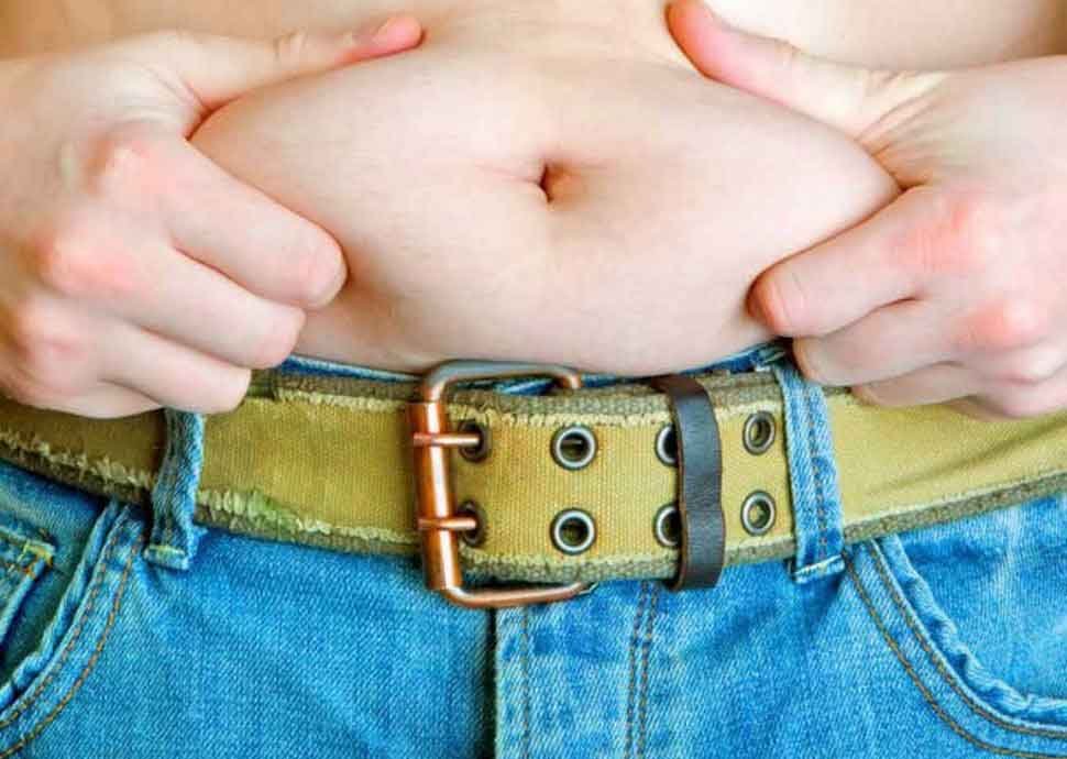 Ärger für 50plus: Bauchfett bringt man fast nicht mehr weg. Ärger für 50plus: Bauchfett bringt man fast nicht mehr weg.