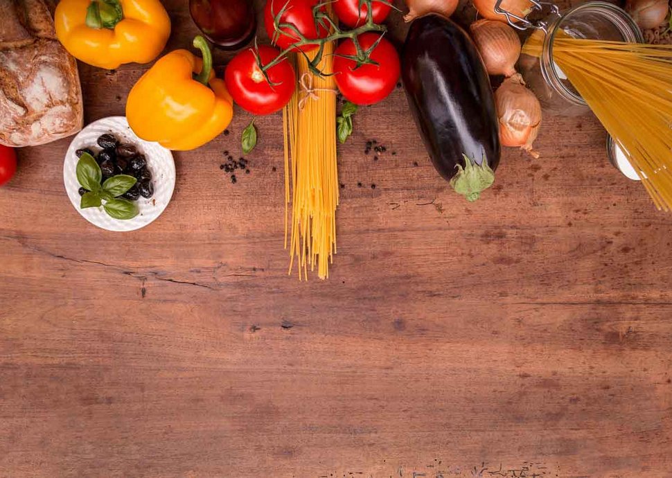 Senioren sollten sich abwechslungsreich ernähren. Senioren sollten sich abwechslungsreich ernähren.