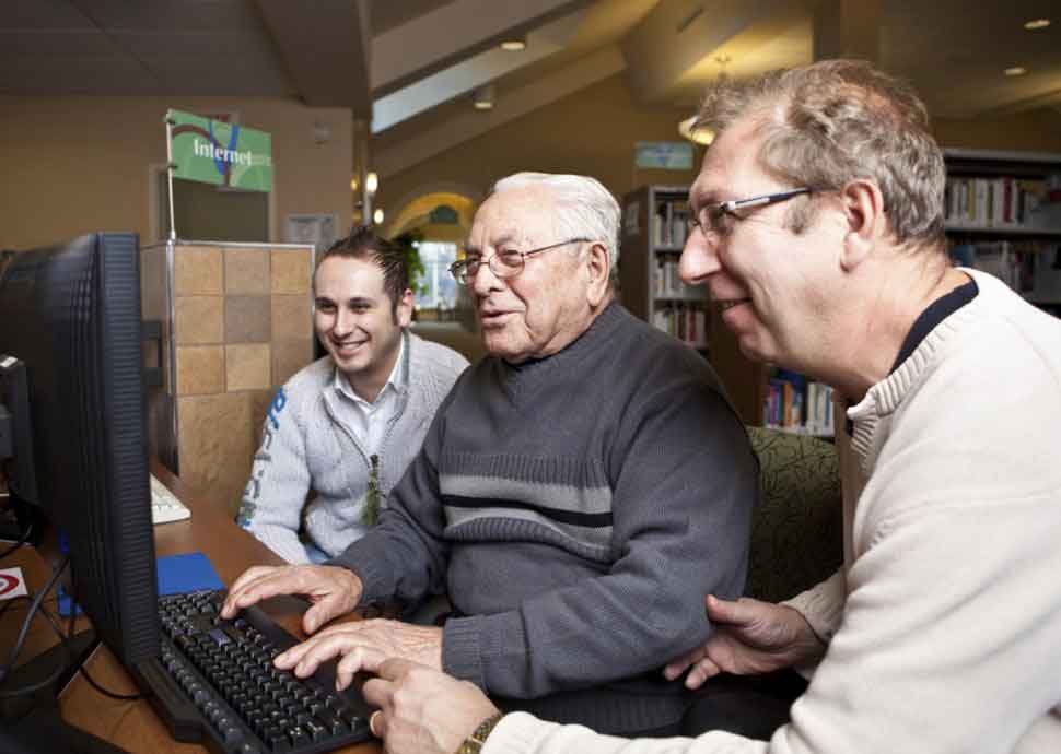 Gamen, Glück, 50plus, Senioren, Seniorinnen Gamen, Glück, 50plus, Senioren, Seniorinnen