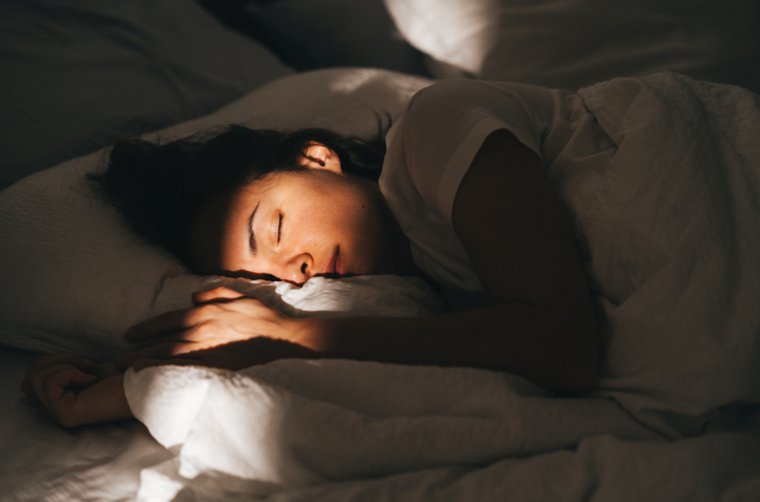 Schlafzimmer abdunkeln: Was wirklich hilft 