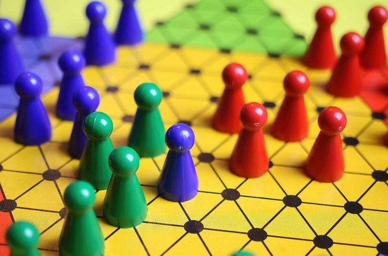 Halma: Ein strategisches Online-Spiel 