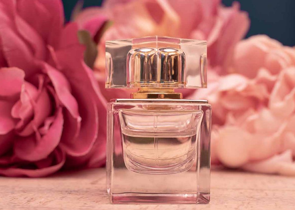 So tragen Sie Parfum richtig auf So tragen Sie Parfum richtig auf