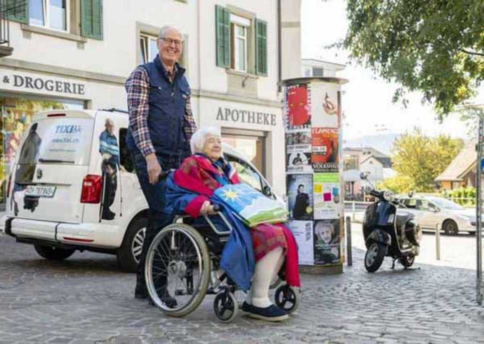 Mit TIXI regelmässig zum Wocheneinkauf