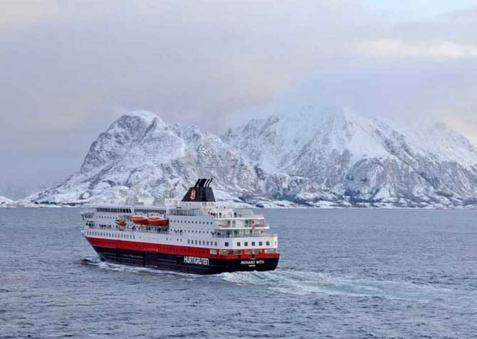 Märchenhaftes Wintererlebnis mit dem Postschiff