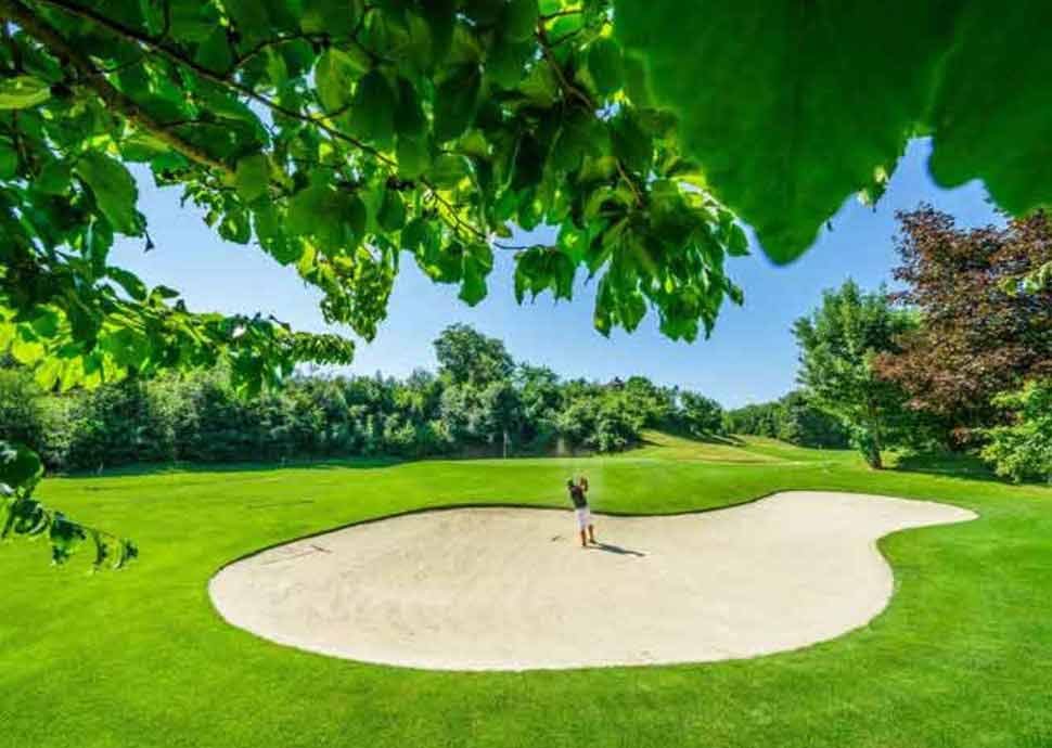 Golfen Sie im schönen Bad Schinznach