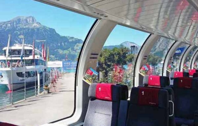 Mit dem Gotthard Panorama Express