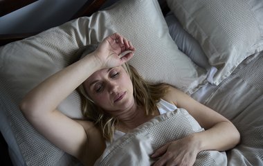 Schlafprobleme: Warum Durchschlafen plötzlich schwerfällt