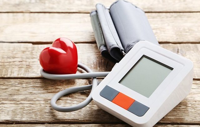 Blutdruck Messgerät