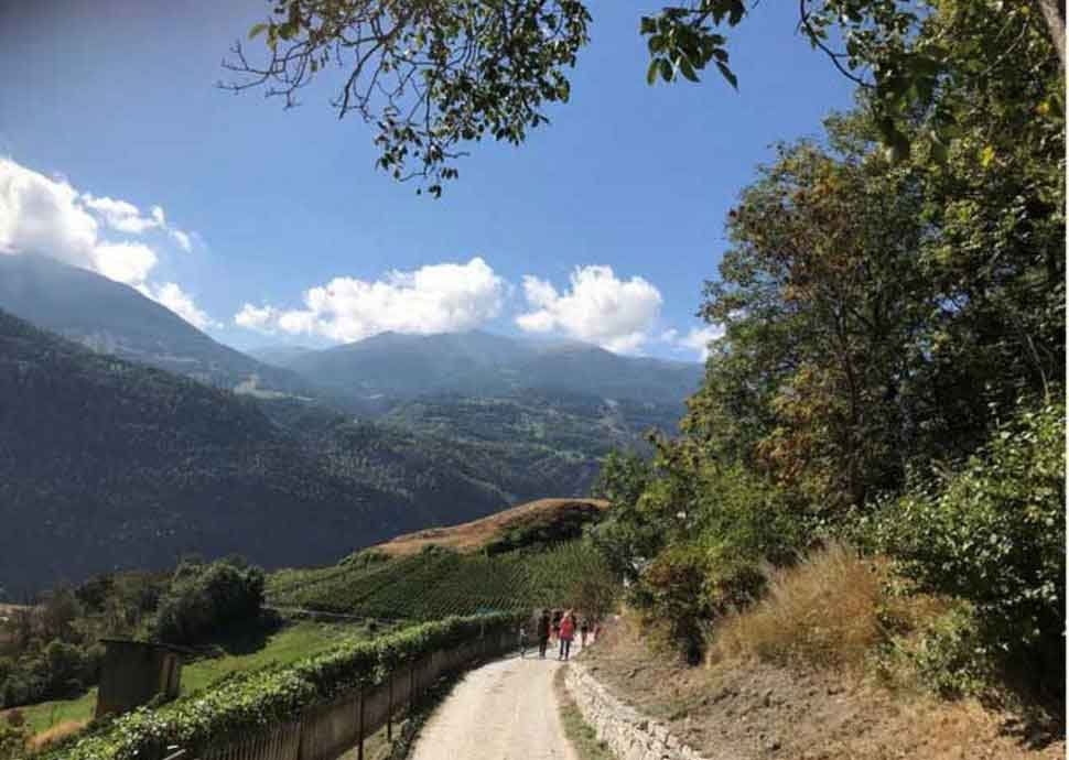 Der uralte Weg von Ausserberg nach Raron