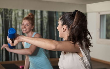 Aktiv trotz Hörverlust – mit modernen, unauffälligen Hörgeräten | Quelle: Amplifon