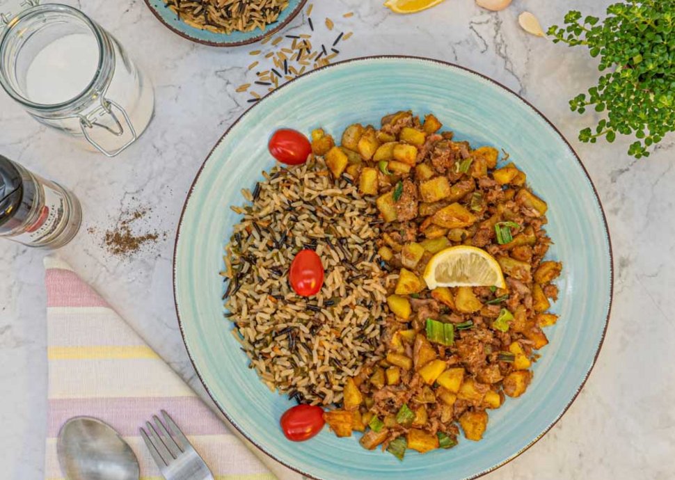 Senioren sollten sich abwechslungsreich ernähren. Senioren sollten sich abwechslungsreich ernähren.