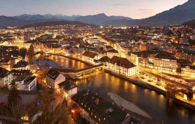 Luzern bei Nacht