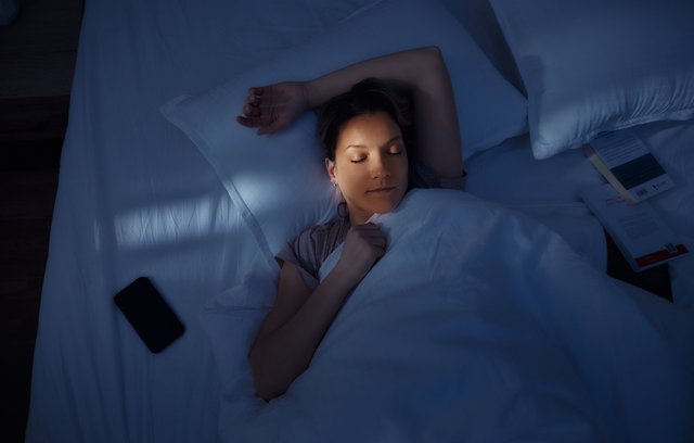 Handy aus, Schlaf an: So schlafen Sie endlich tief