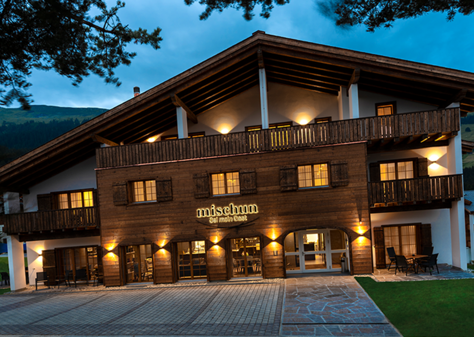 Sommerfrische – eine Auszeit im Hotel Mischun in Brigels