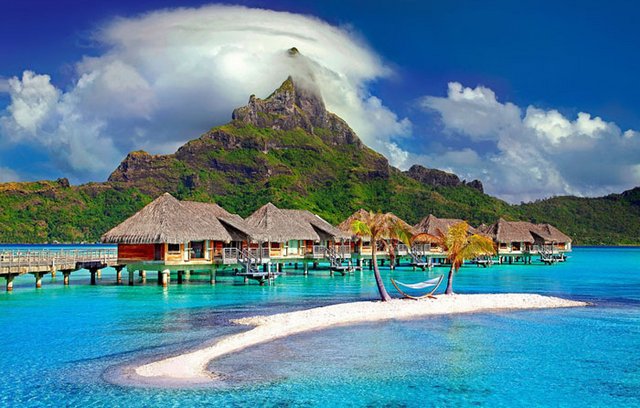 Beruhigt in den Urlaub mit einer Reiseversicherung.