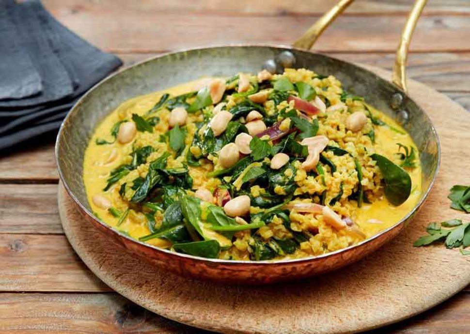 Veganes Curry mit Erdnüssen Veganes Curry mit Erdnüssen
