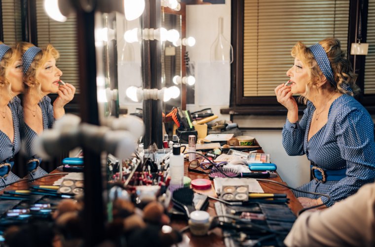 Make-up macht alt: Die schockierende Wahrheit über Kosmetik