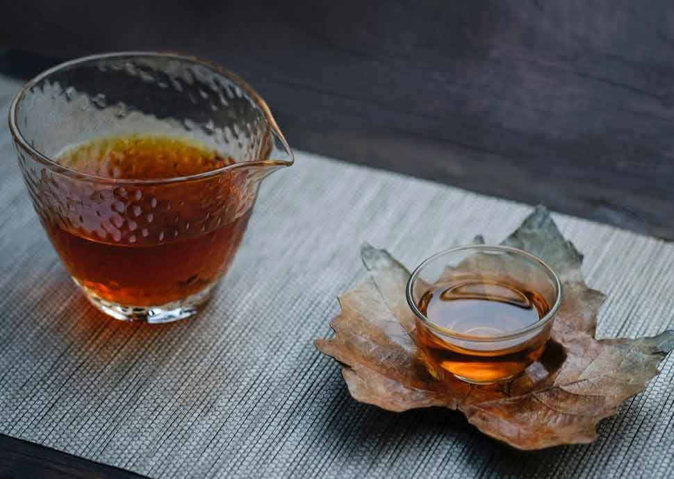 Unterstützen Sie das Entgiften durch Tee