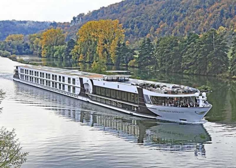 2015 wird die Excellence Princess zum Flussschiff des Jahres gekürt