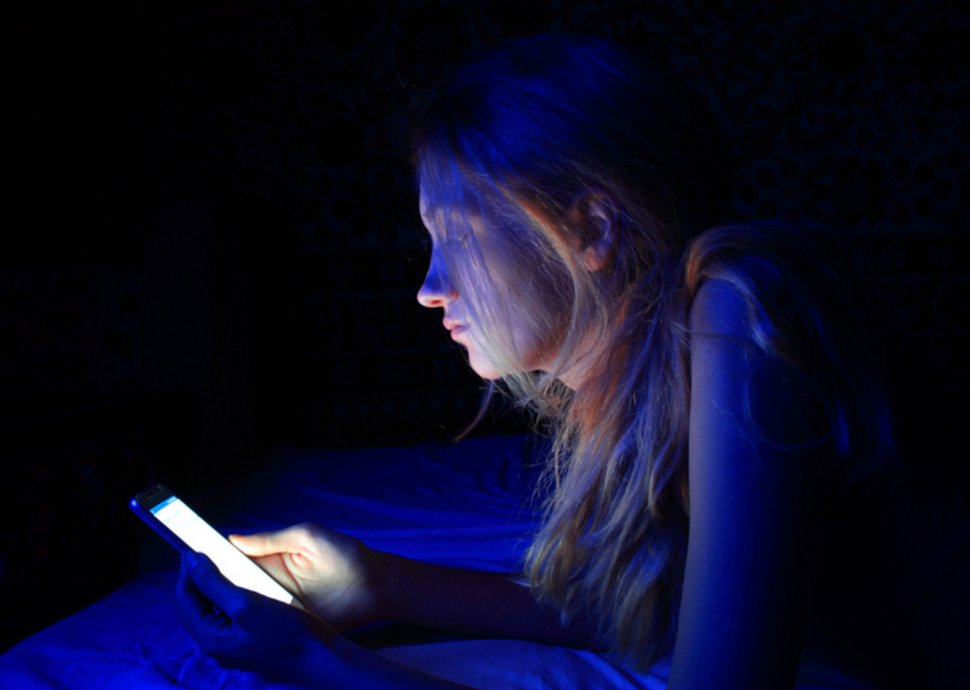 Schlafstörungen durch LED Blaulicht