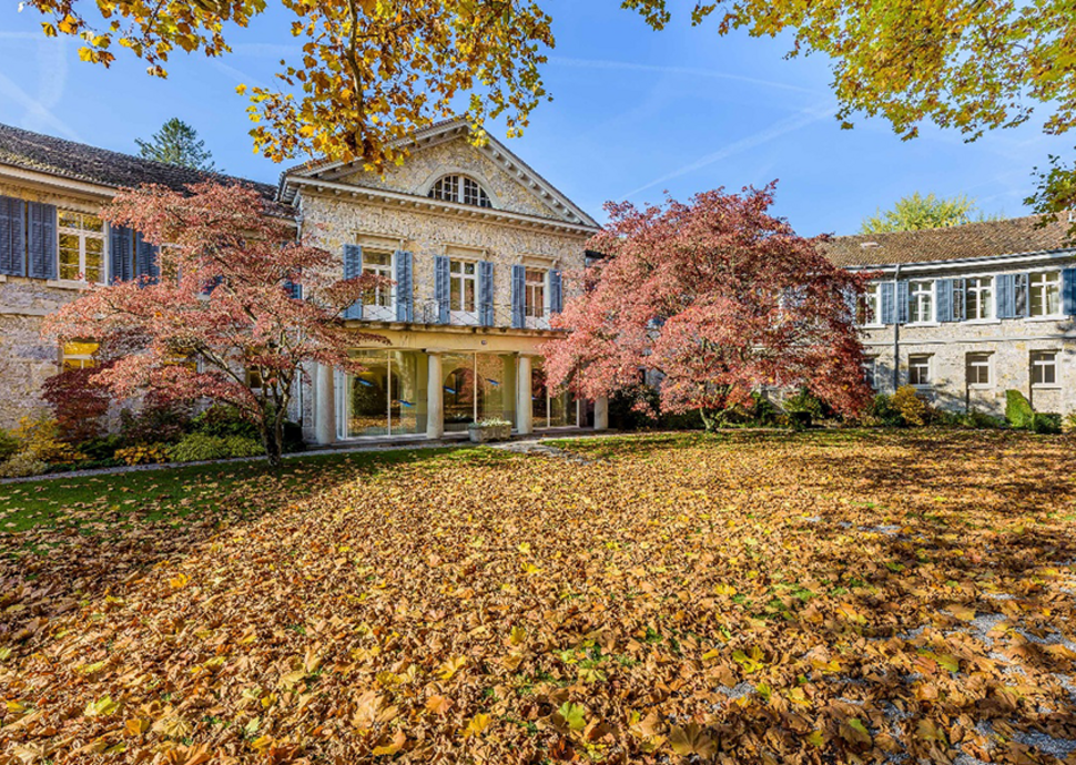 Kurhotel Im Park im Herbst | Quelle: Bad Schinznach AG