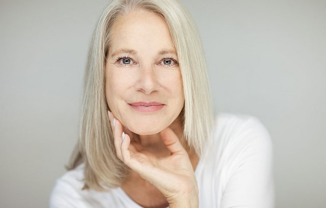 Mane Haarspray für Frauen