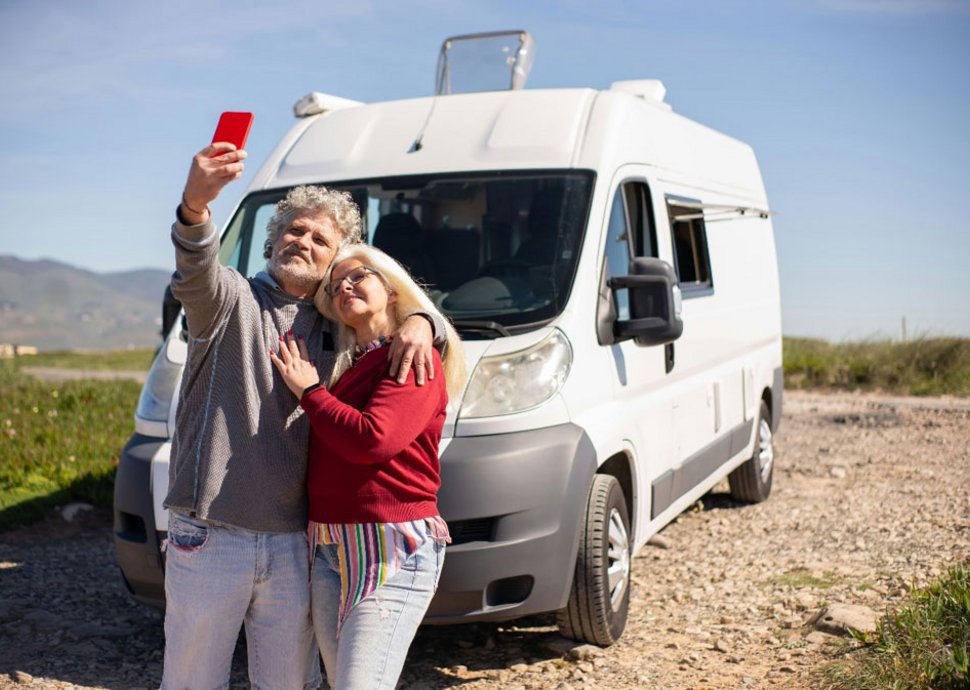 Die Reise mit dem Wohnmobil bedeutet Freiheit.