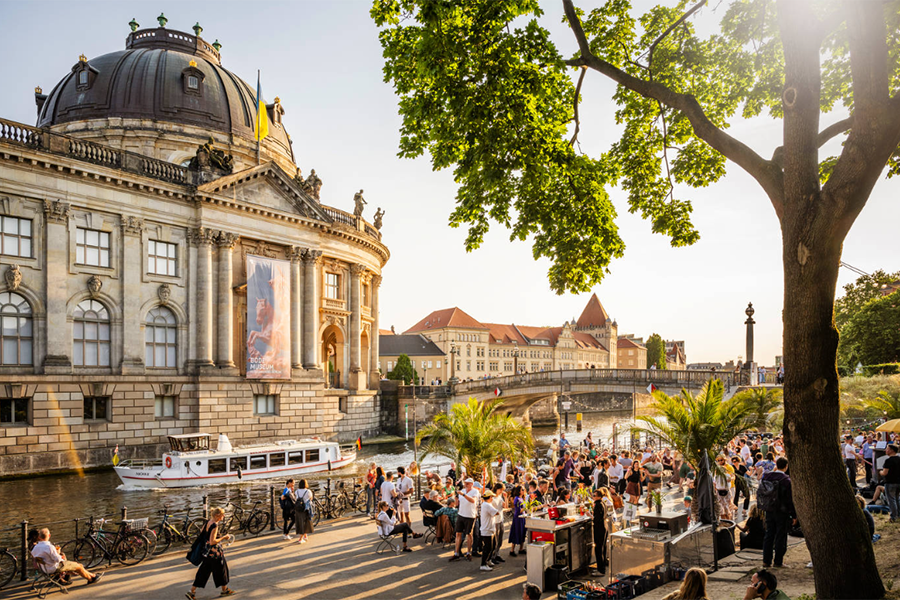 Berlin: Museumsinsel mit Bode-Museum | © Visit Berlin / Dagmar Schwelle